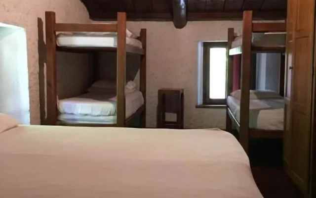 Centro Trekking A Cavallo Monte Brugiana