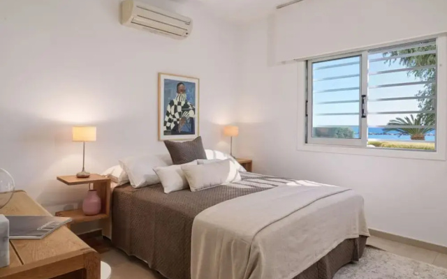 City Seafront Haven - 2 Bed Luxury Apartment