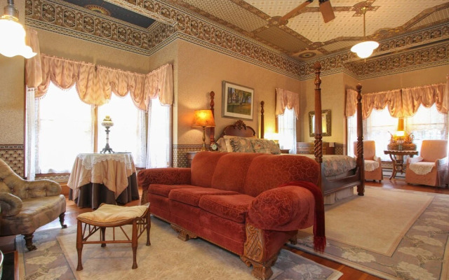 Hope-Merrill House