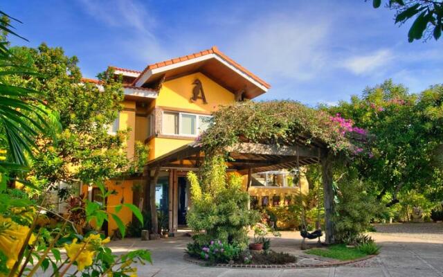 Отель Amarela Resort Филиппины, Дауис - 1 отзыв об отеле, цены и фото номеров - забронировать отель Amarela Resort онлайн вид на фасад