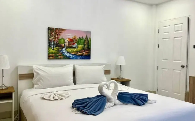 Valley 40 - 2 bdr Private Villa Near Phuket Town