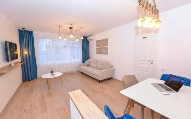 Marina - One Bedroom Apartment - Next to Cismigiu Park and Victoria Avenue