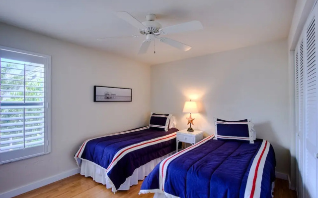 Mariner Point 232