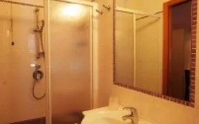 Hotel Clara
