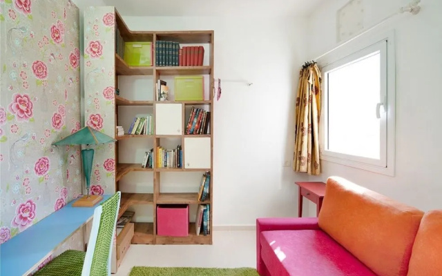 MAMAD - Charming Sunny Haven with Balcony by Sea N Rent