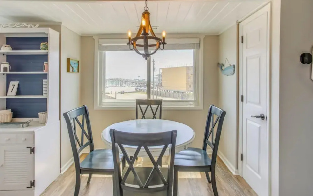 Ocean-view Balcony: Carolina Beach Condo!