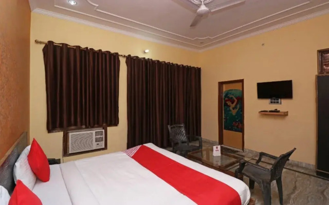 Everest Inn By OYO Rooms