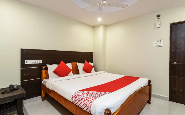 OYO Flagship 74489 Akshaya Heights