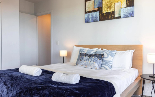 Pleasant Terrace 3BR 2BA WIFI City view
