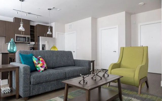 WanderJaunt - Hip East Austin Apartments