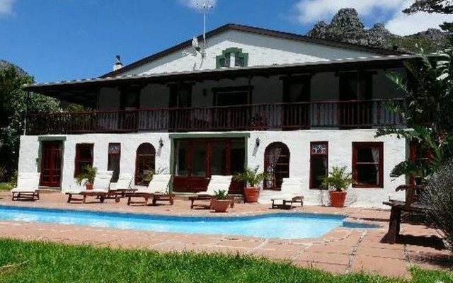 Rose Manor