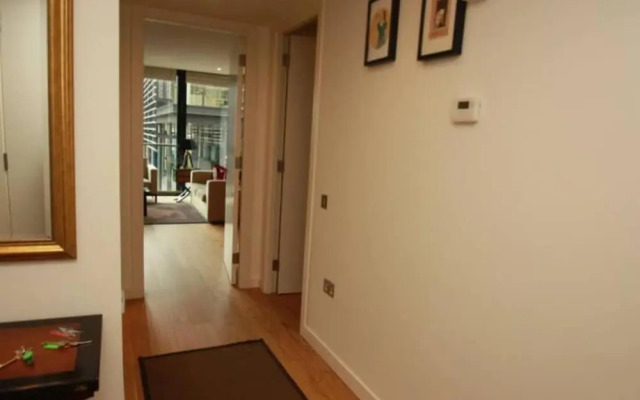 Modern 1-Bed in the Iconic Quartermile Area