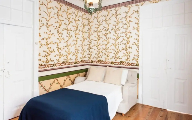 Luxury Building With Rooftop in Central Ericeira