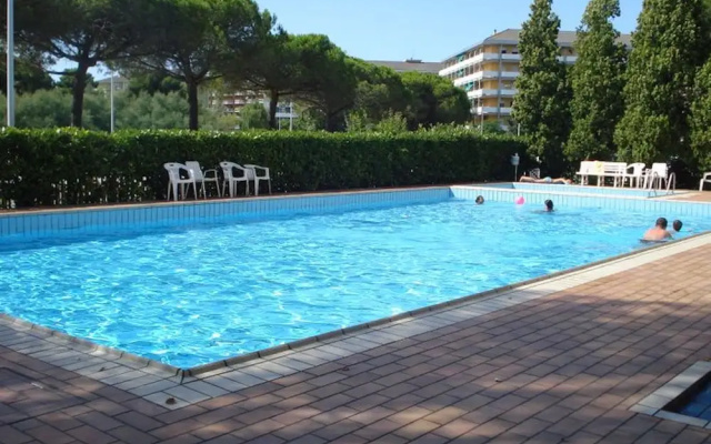 Relax and Enjoy a Garden and Pool