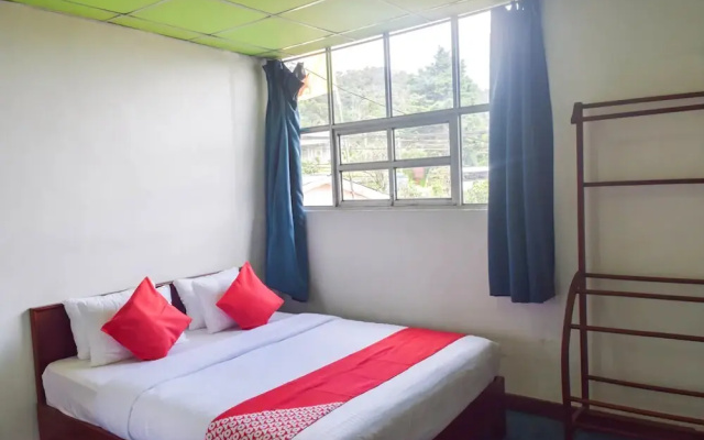 OYO 453 Hotel Green Palace