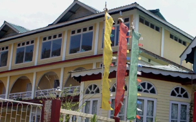Pemaling Lords Inn Dirang