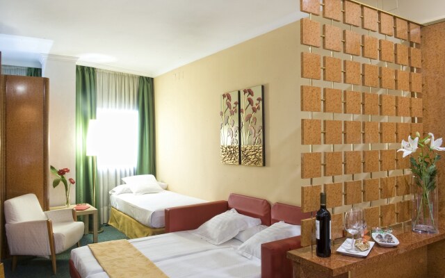 Отель Acacia Suite Испания, Барселона - 9 отзывов об отеле, цены и фото номеров - забронировать отель Acacia Suite онлайн комната для гостей