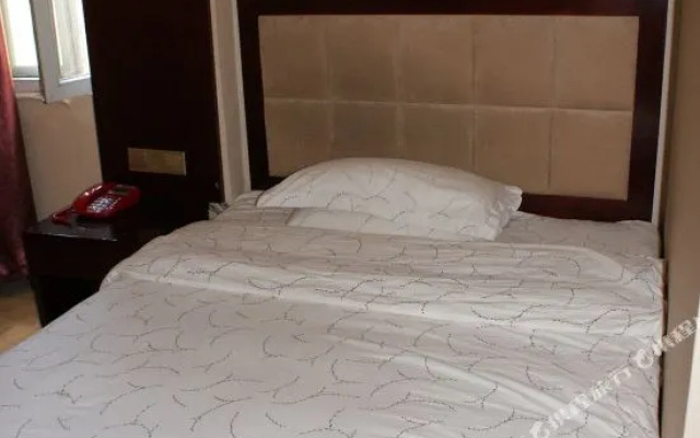 Xining Meiju Business Hotel (Civic Center)