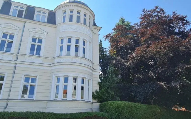 Ferienwohnung in Villa