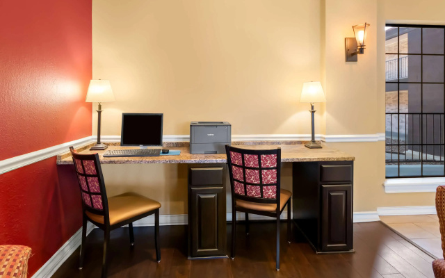 SureStay Plus by Best Western San Antonio Fiesta Inn