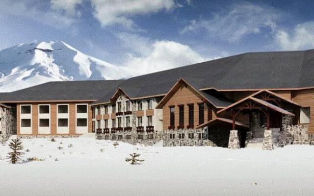 Отель Corralco Mountain & Ski Resort вид на фасад