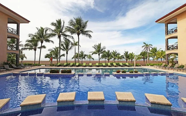 Jaco Beachfront Resort Penthouse