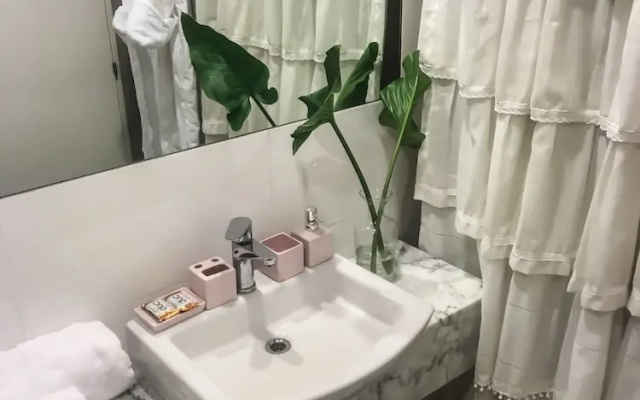 Master Suite Apartment