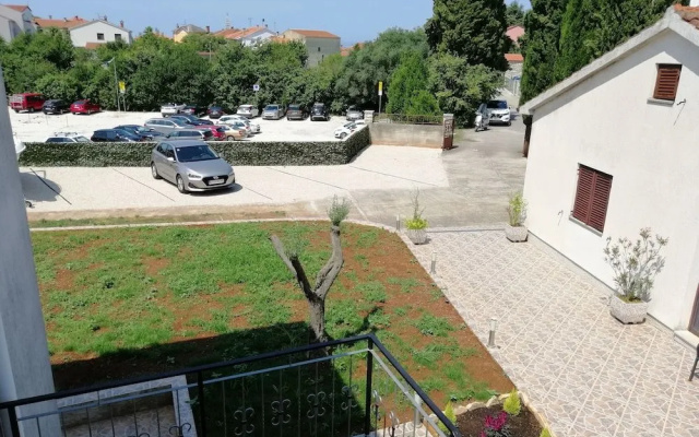 Viktor Rooms and Apartments