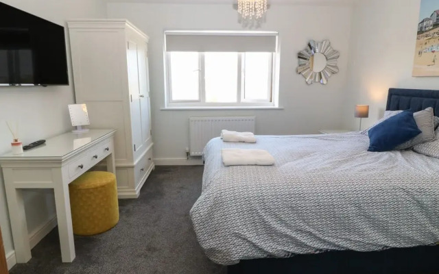 Beach Apartment 9