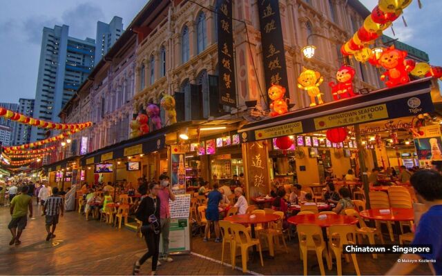 Отель ZEN Rooms Boat Quay вид на фасад