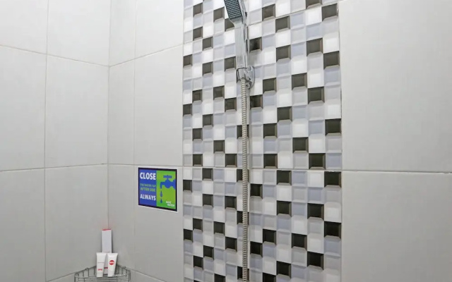 Sachila Residence Syariah  by OYO Rooms