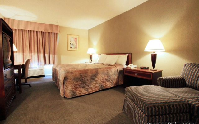 Quality Inn & Suites Apex - Holly Springs