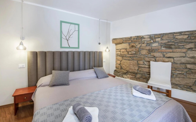 Amazing Home in Novigrad With Wifi and 1 Bedrooms