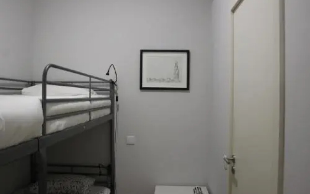 Practical and Comfortable Apartment with Garden