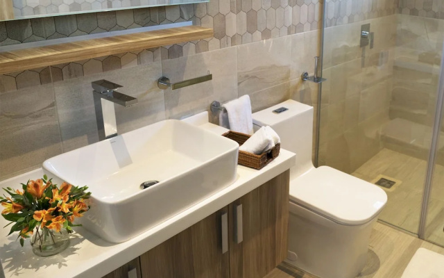 Opal Apt. 404 Exceed Your Expectations, Clean, Sofisticated