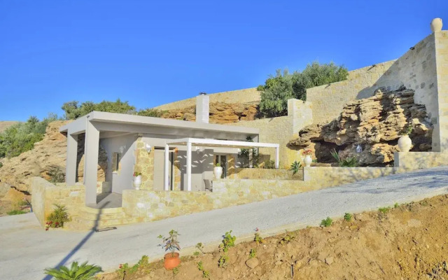 Koukis House With Sea View