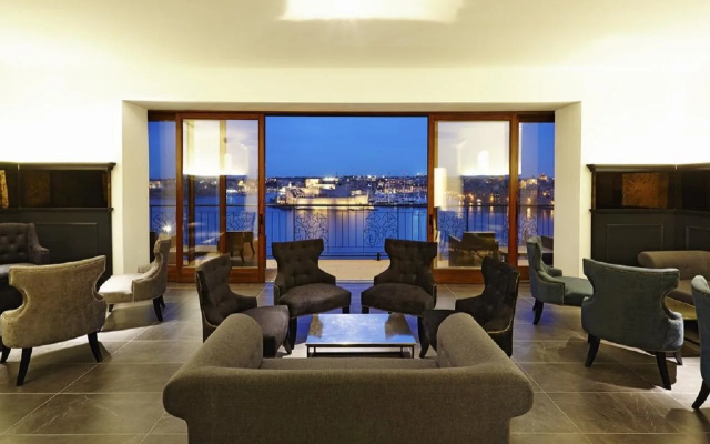 British Hotel