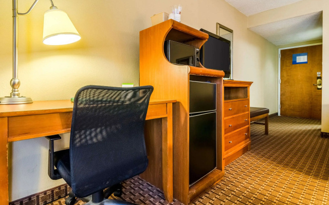 Quality Inn Lumberton North