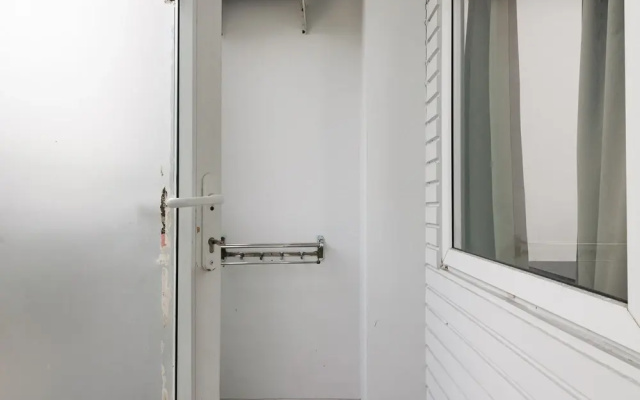 RedDoorz near Mandaya Royal Hospital Puri
