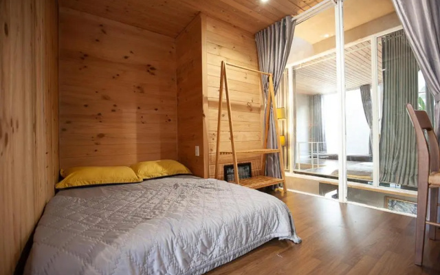 Soc House 1