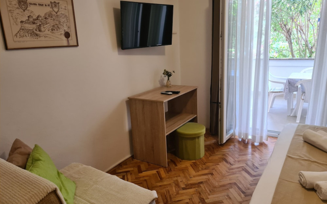 Apartments Ivo