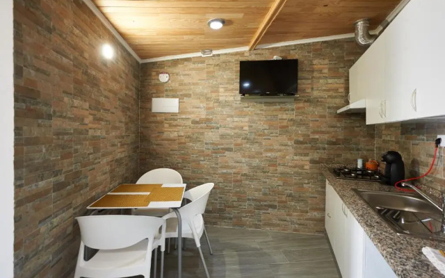 Sun house - Near Sintra - Triple Rooms - Kitchen - Pool