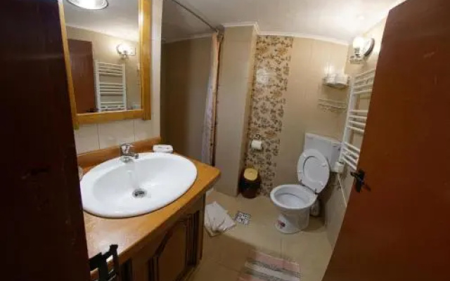 Casa Povestilor