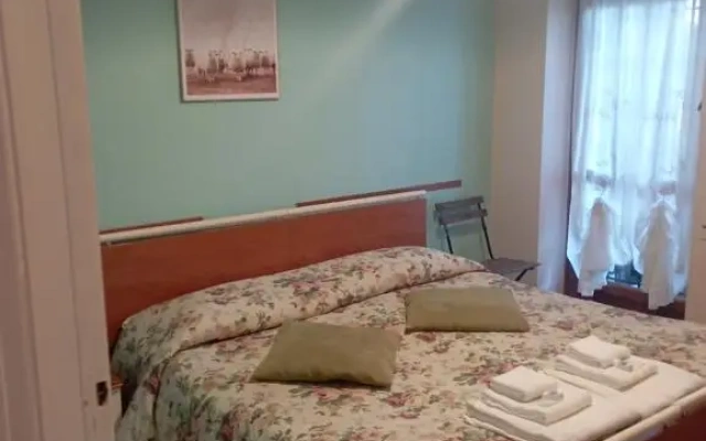 Bed Breakfast Feel Good
