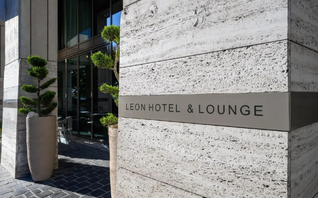 Leon Hotel & Lounge