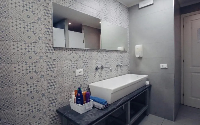 Grand Hostel Manin