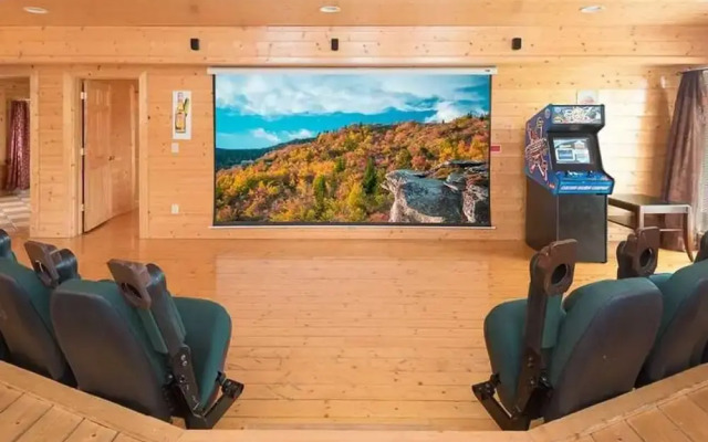 Home Theater Lodge Holiday home 8