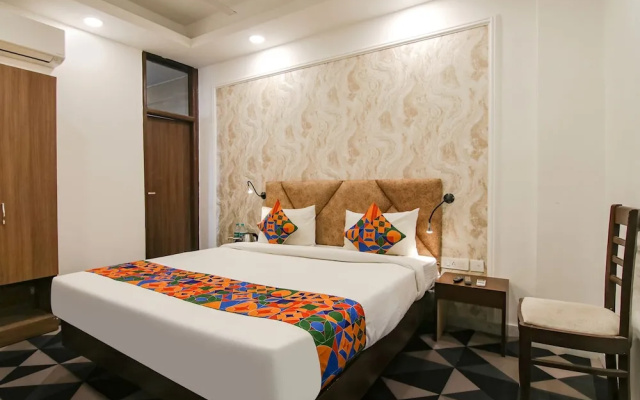 FabHotel Signature Luxe Inn