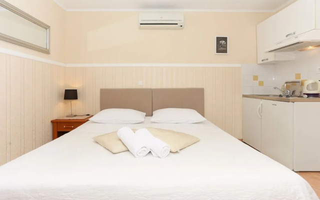 Rooms & Apartments Buble