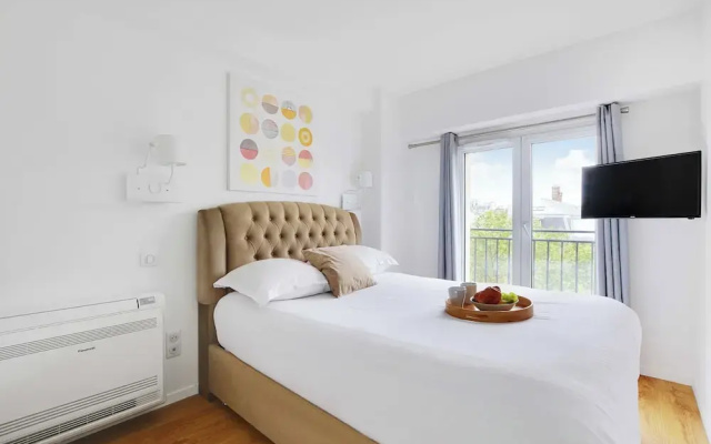 Exceptional Triplex With Terrace - Montmartre